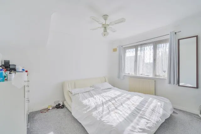 Keywood Drive, Sunbury-On-Thames, TW16, photo 14