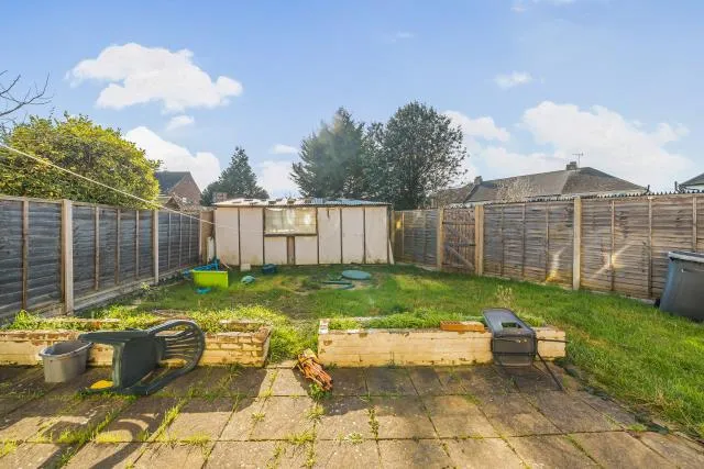 Keywood Drive, Sunbury-On-Thames, TW16, photo 19