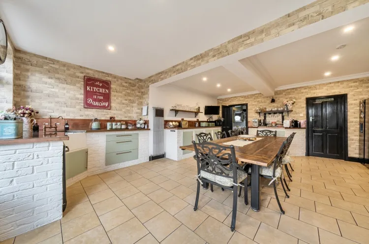 Heathview Avenue Crayford, Dartford, Kent, DA1, photo 4