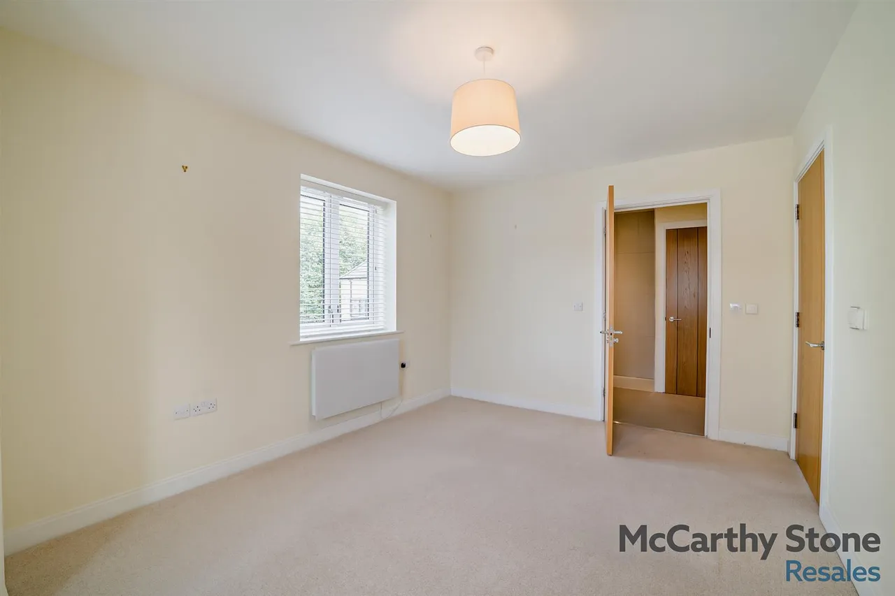 Hart Close, Wilton, SP2, photo 6