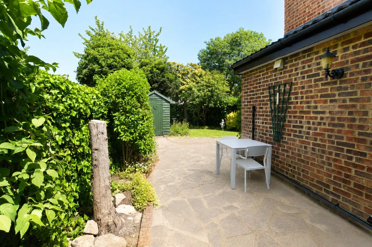 Grasmere Road, Farnborough, Hampshire, GU14 0LE, photo 9