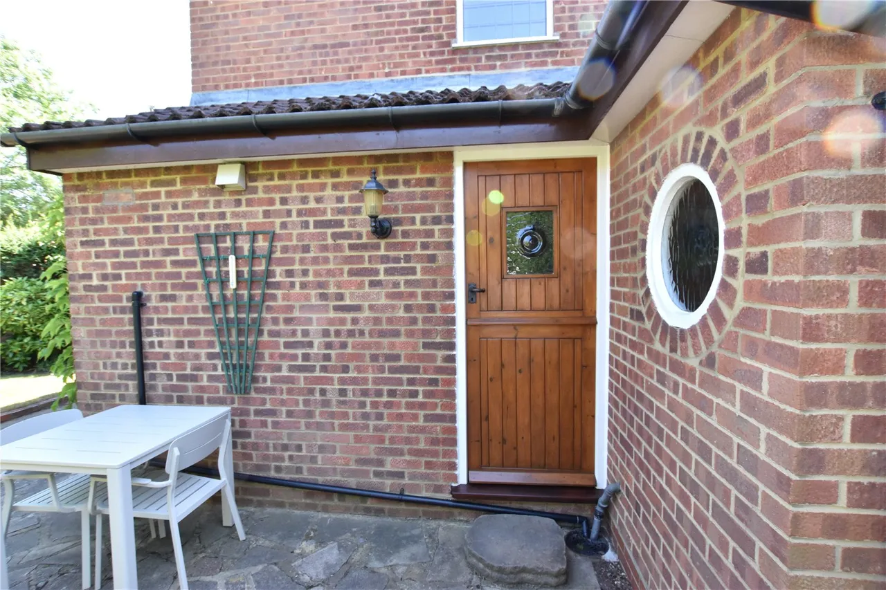 Grasmere Road, Farnborough, Hampshire, GU14 0LE, photo 11