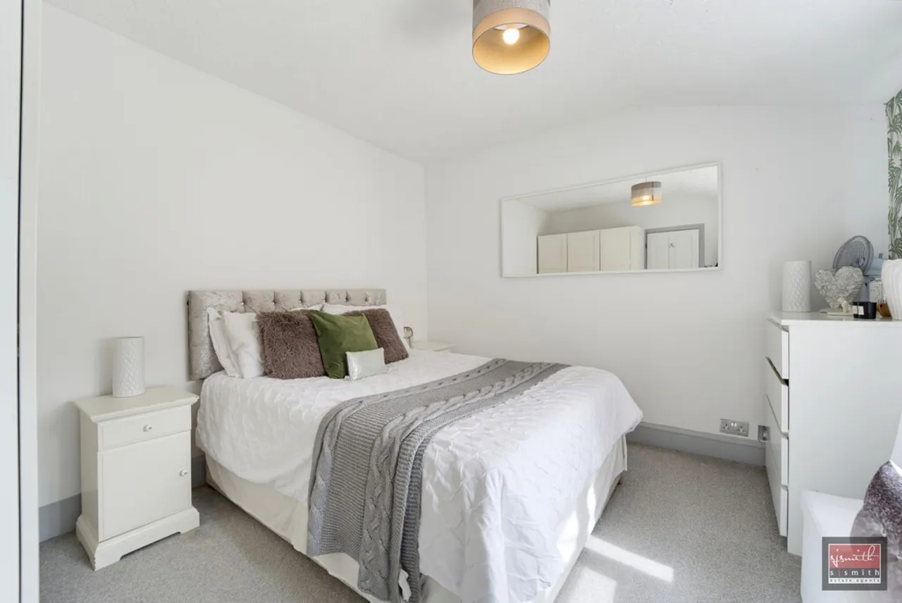 Stanwell Road, Ashford, photo 22