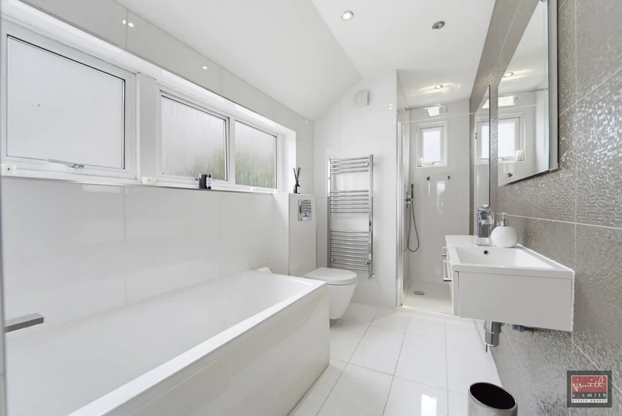 Stanwell Road, Ashford, photo 11
