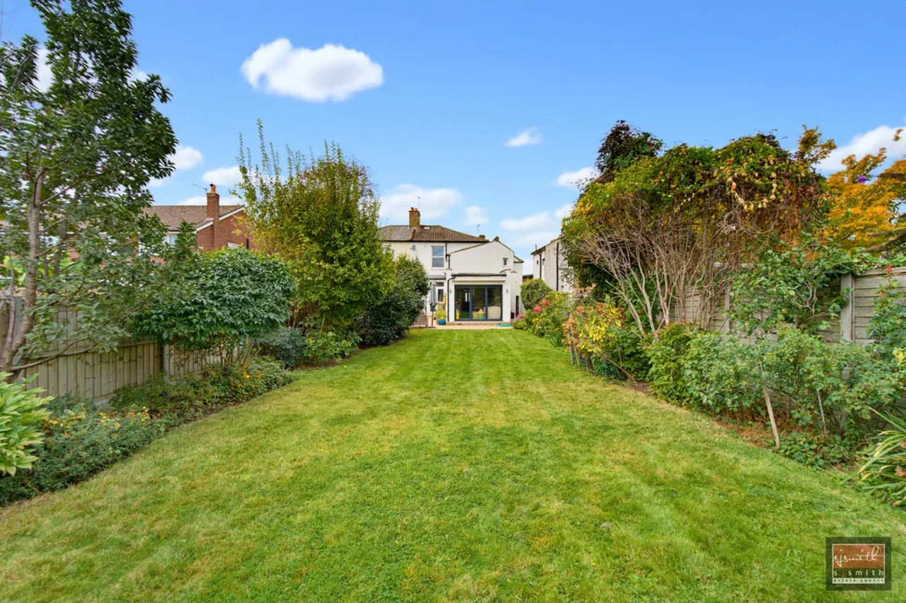 Stanwell Road, Ashford, photo 13