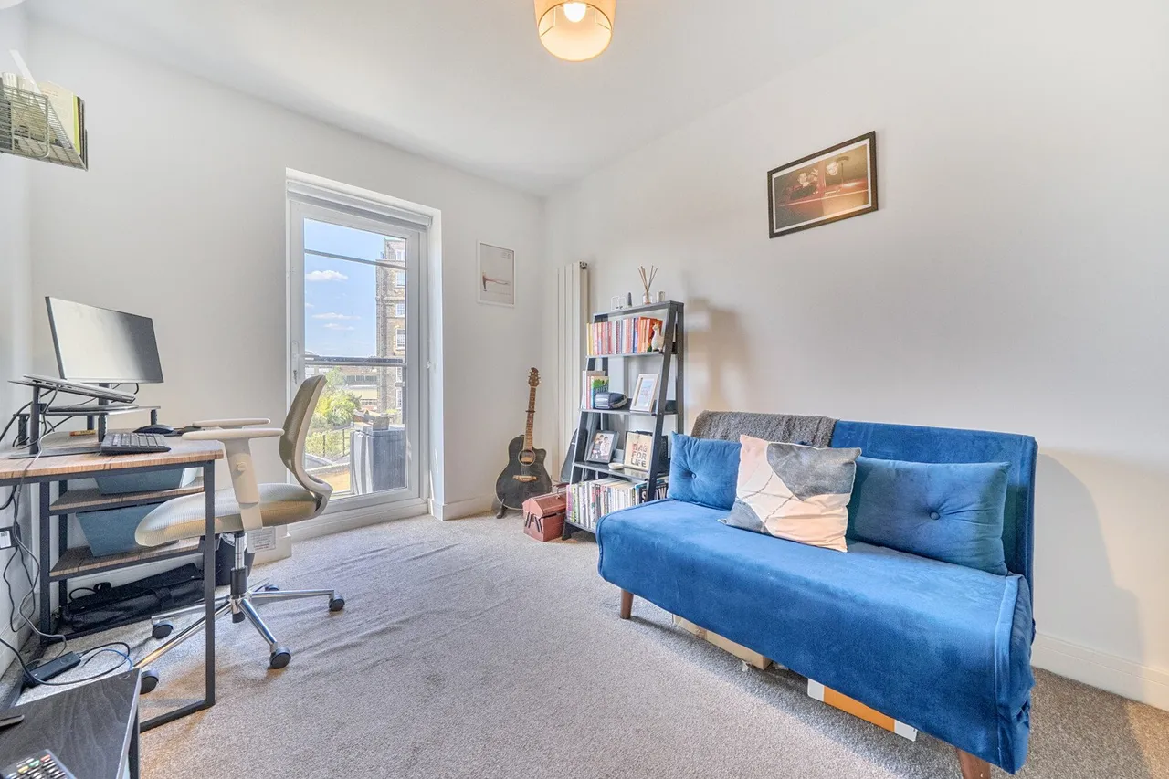 Greenwich High Road, SE10, photo 6