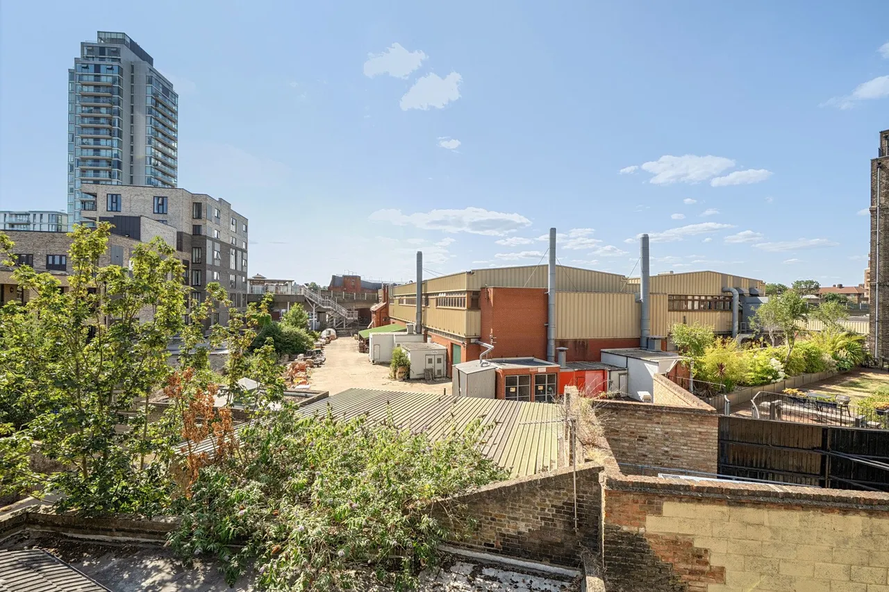 Greenwich High Road, SE10, photo 9