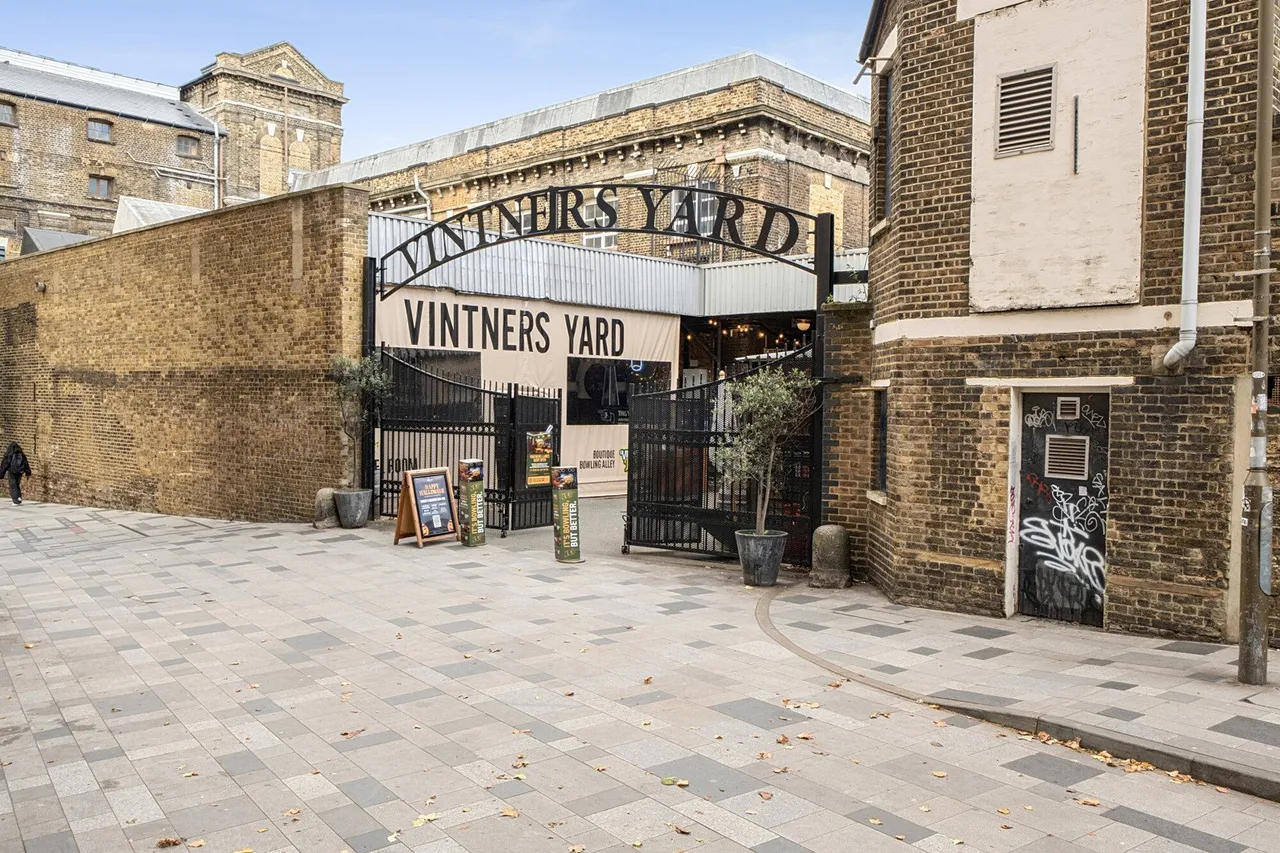 Greenwich High Road, SE10, photo 19