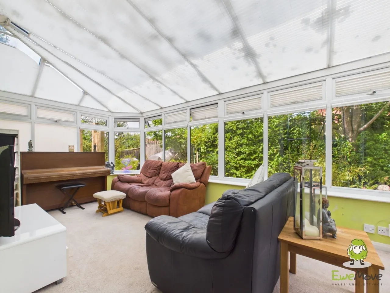 Bracken Bank, Lychpit, RG24, photo 10