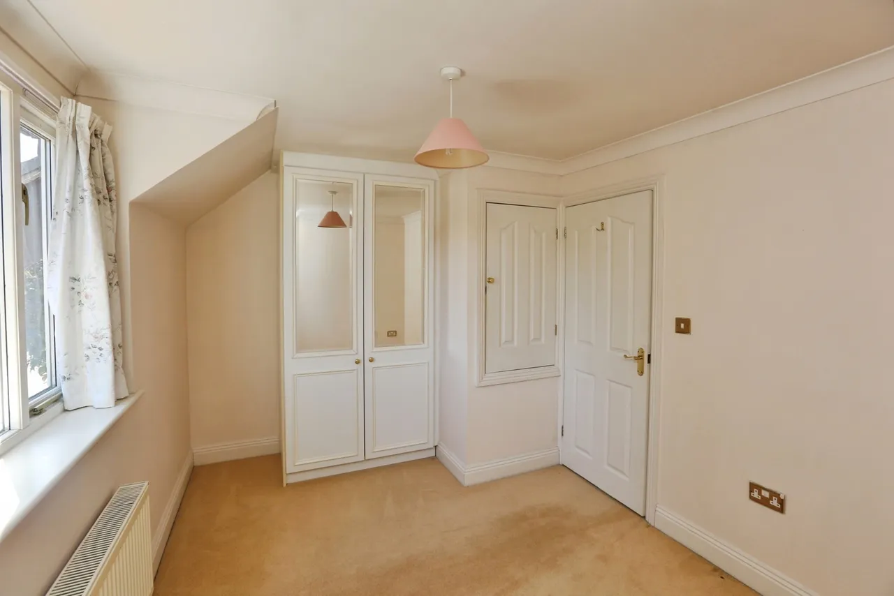 Warner Mews, Botley, SO30, photo 12