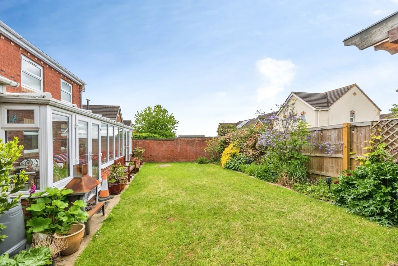 Warrener Close, Swindon, Wiltshire, SN25, photo 17