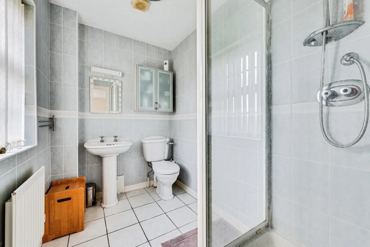 Warrener Close, Swindon, Wiltshire, SN25, photo 12