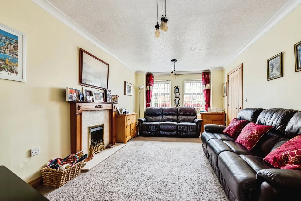 Warrener Close, Swindon, Wiltshire, SN25, photo 7