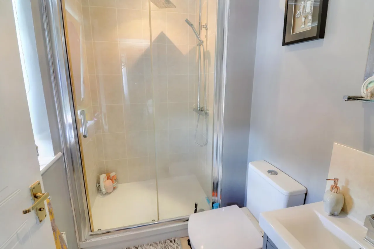 Mill Crescent, Cannock, photo 10