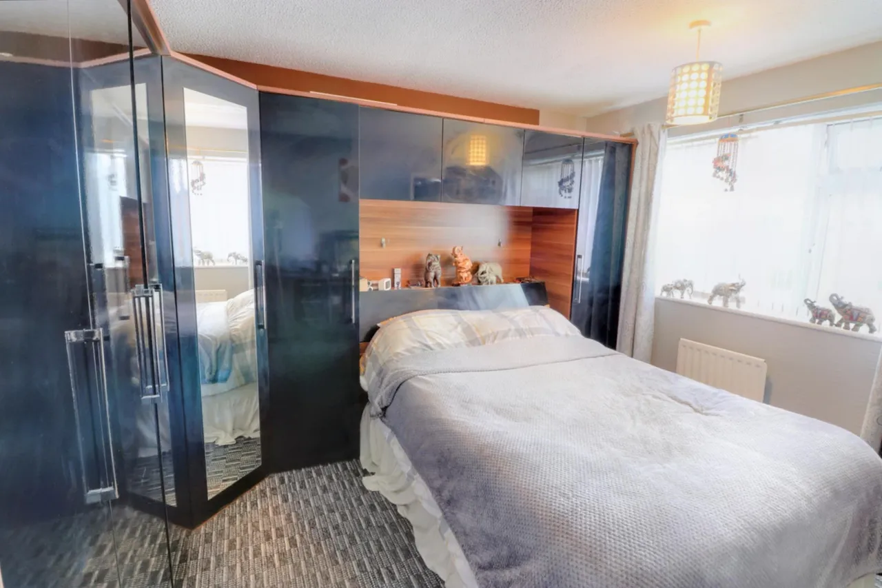 Mill Crescent, Cannock, photo 6