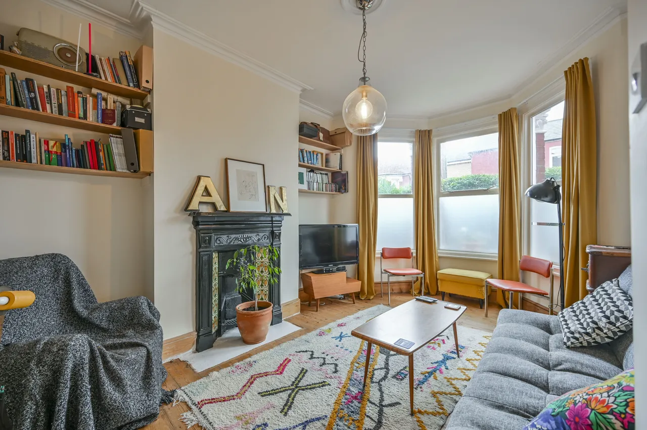 1 bed flat for sale — Flat A, 105 Woodside Gardens, London