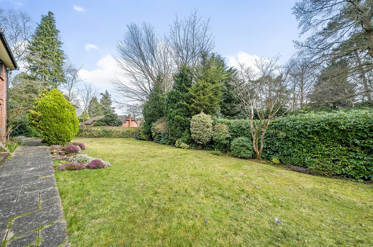 Walkers Ridge, Camberley, Surrey, GU15 2DF, photo 11
