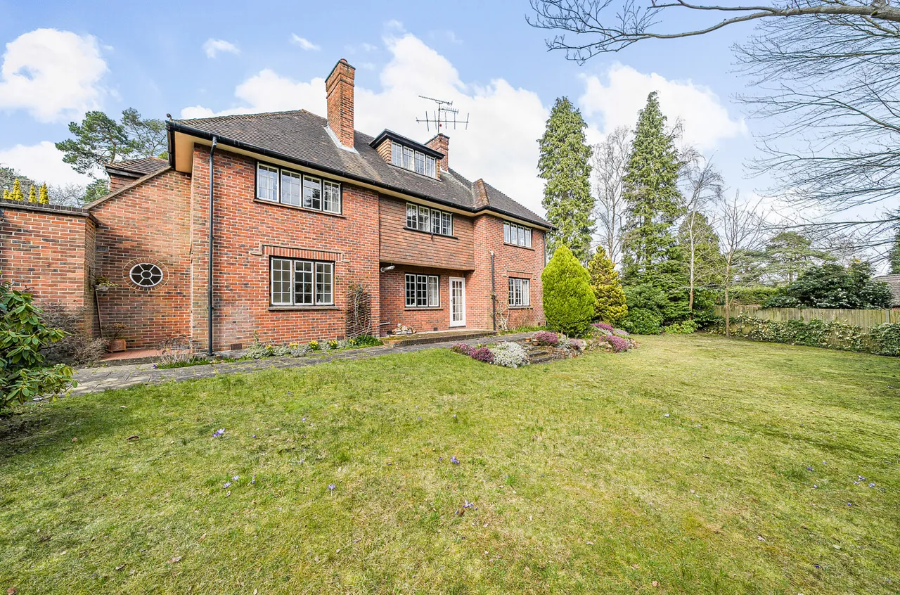 Walkers Ridge, Camberley, Surrey, GU15 2DF, photo 3