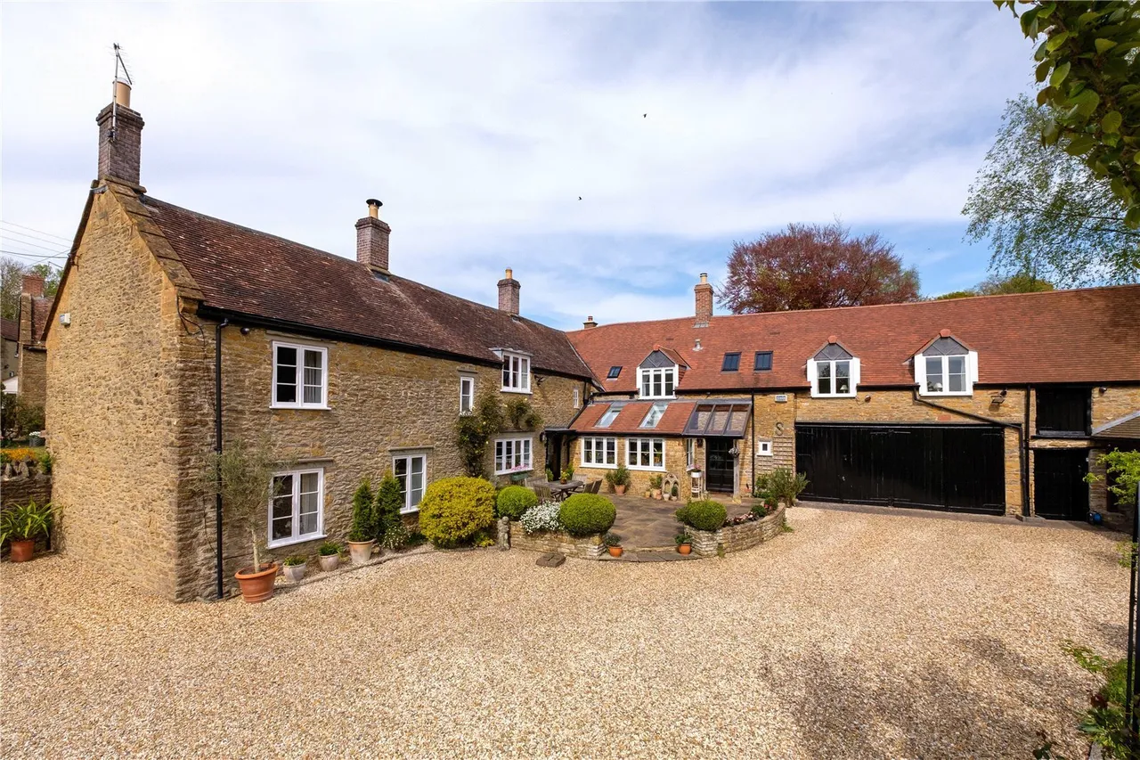 High Street, West Coker, BA22, photo 19