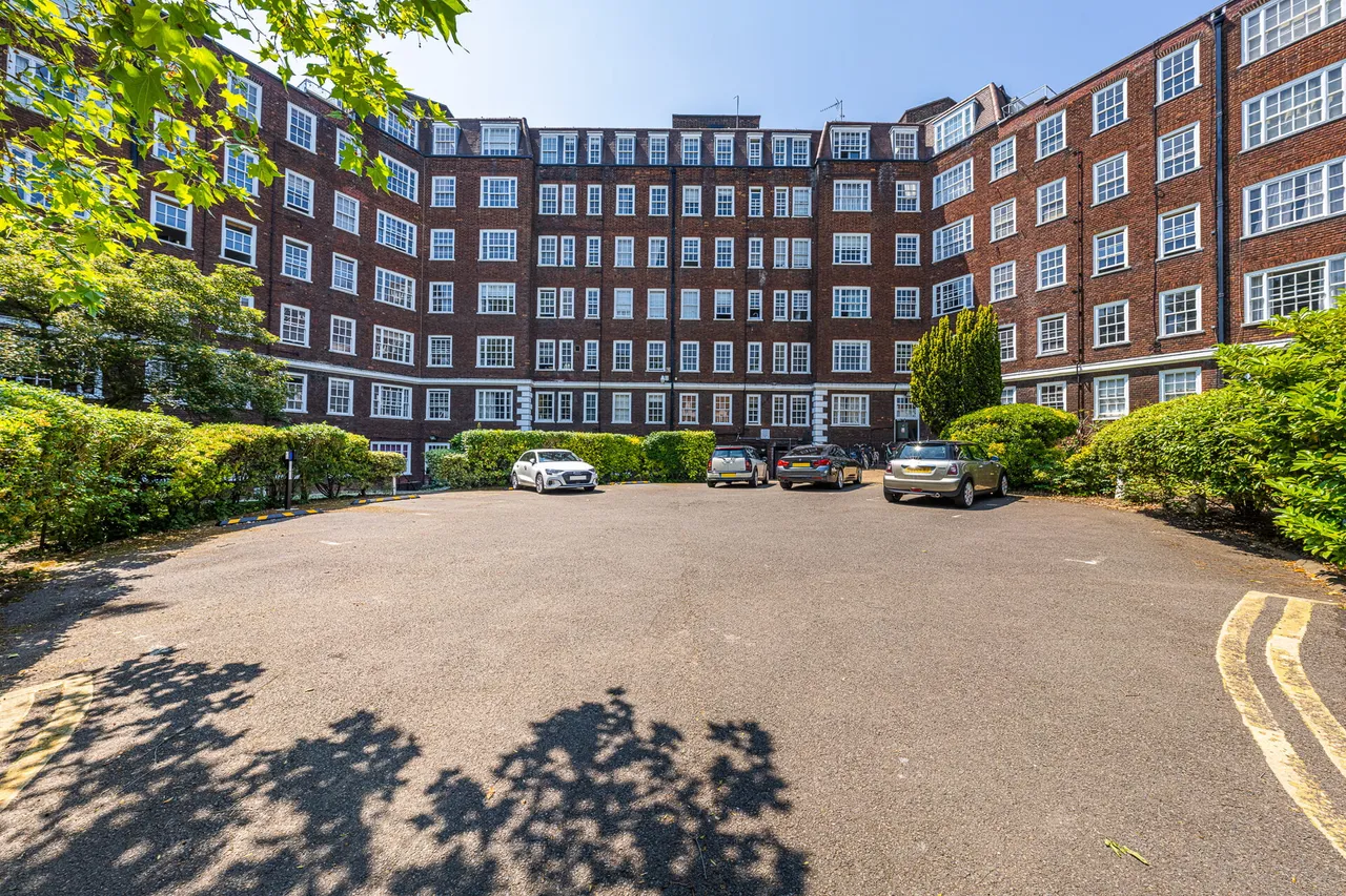 Eton College Road, London, NW3, photo 12