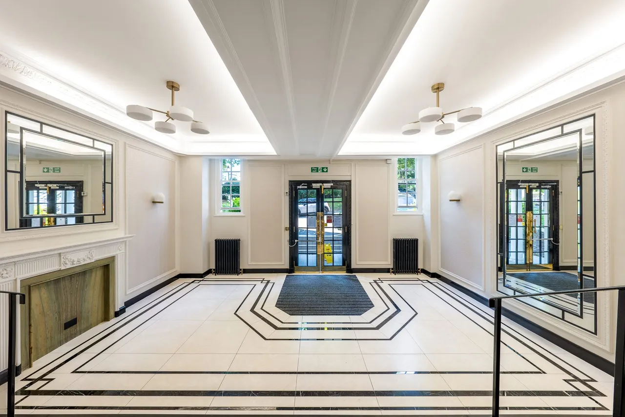 Eton College Road, London, NW3, photo 5
