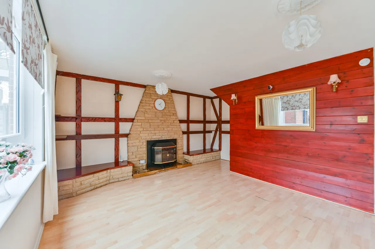 3 bed flat for sale — 8 Mansel Court, 180 Battersea Bridge Road, London