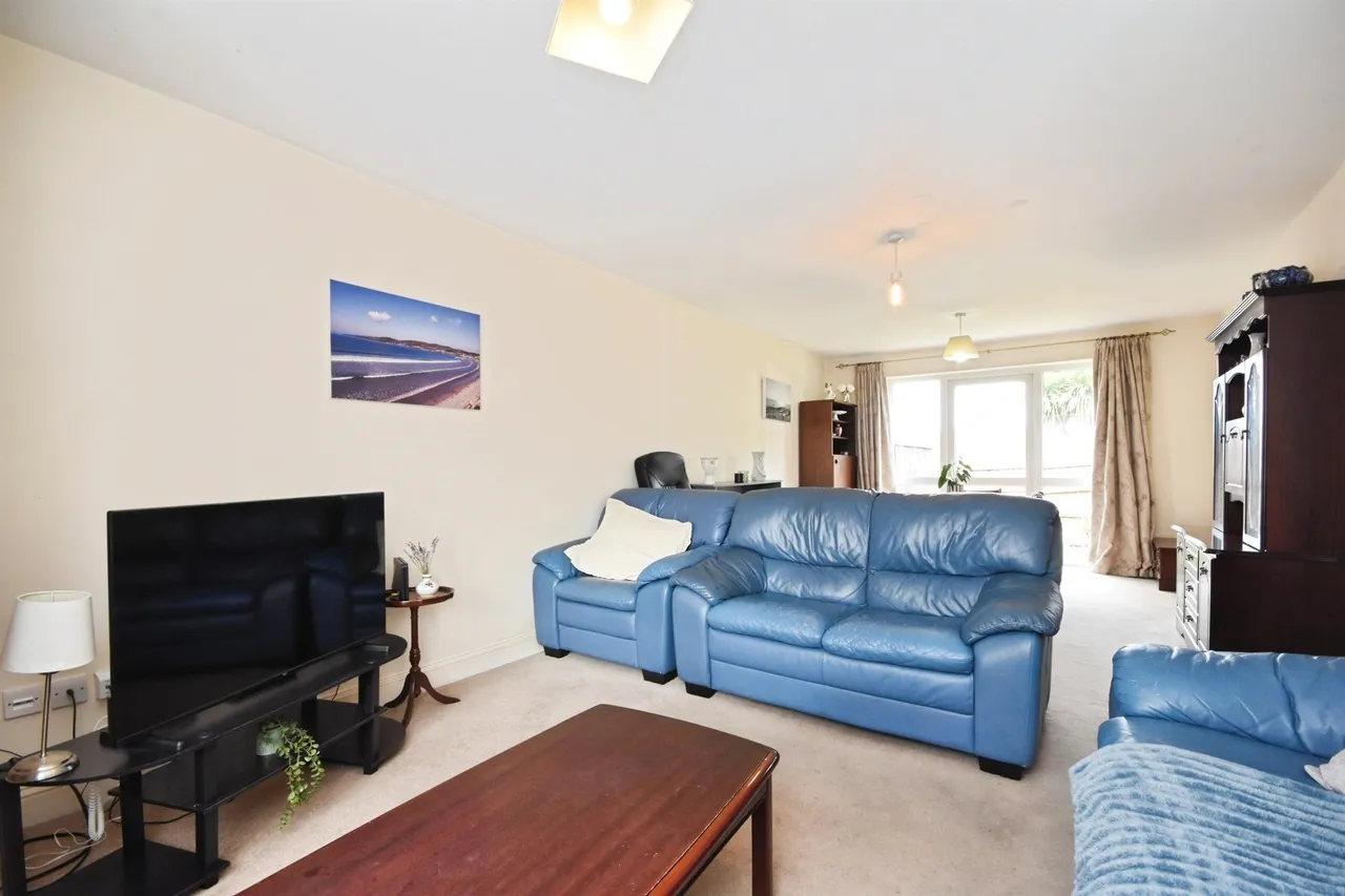 Brook Street, Brentwood, CM14, photo 2