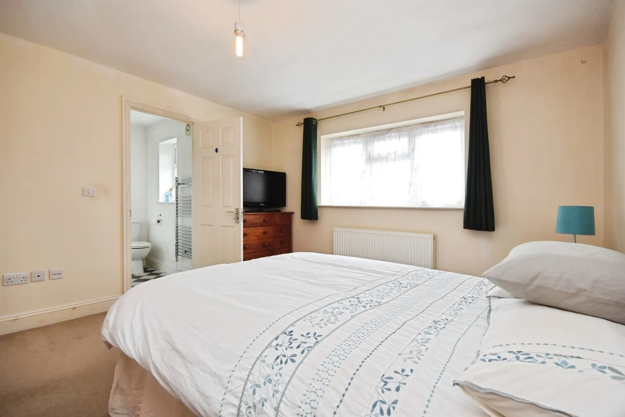 Brook Street, Brentwood, CM14, photo 9