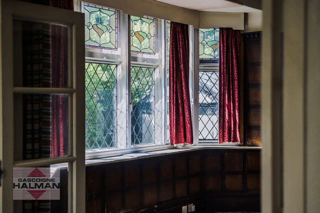 Priory Road, Sale, photo 14