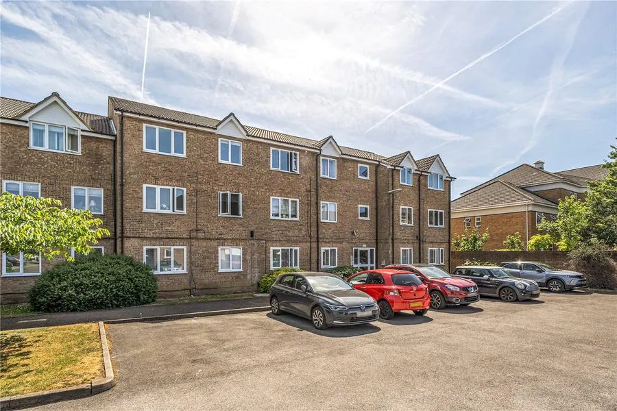 Seymour Way, Sunbury-On-Thames, TW16, photo 14