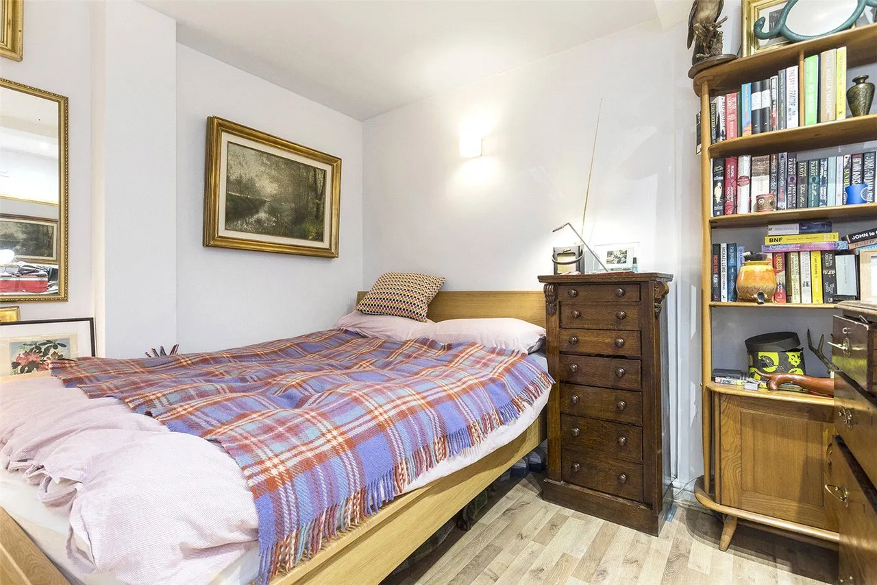 Amwell Street, London, EC1R, photo 9