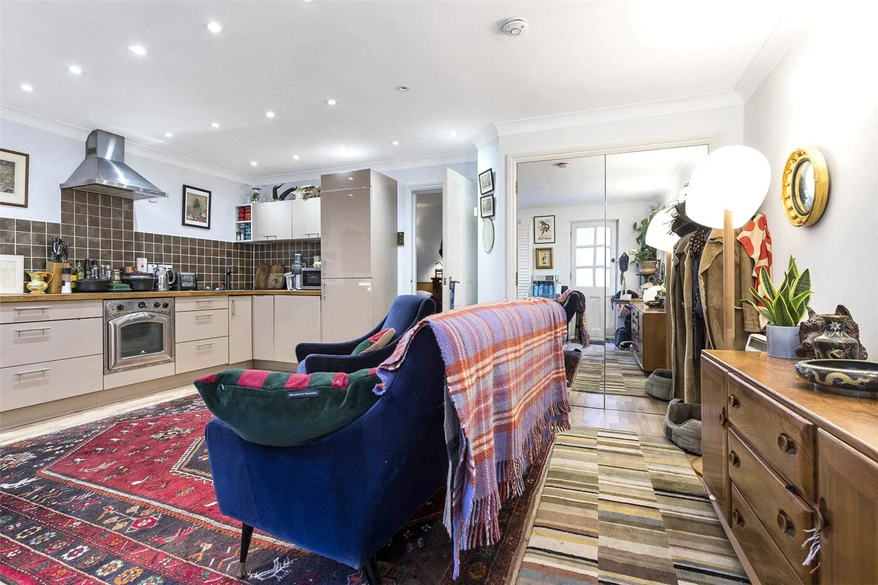 Amwell Street, London, EC1R, photo 5