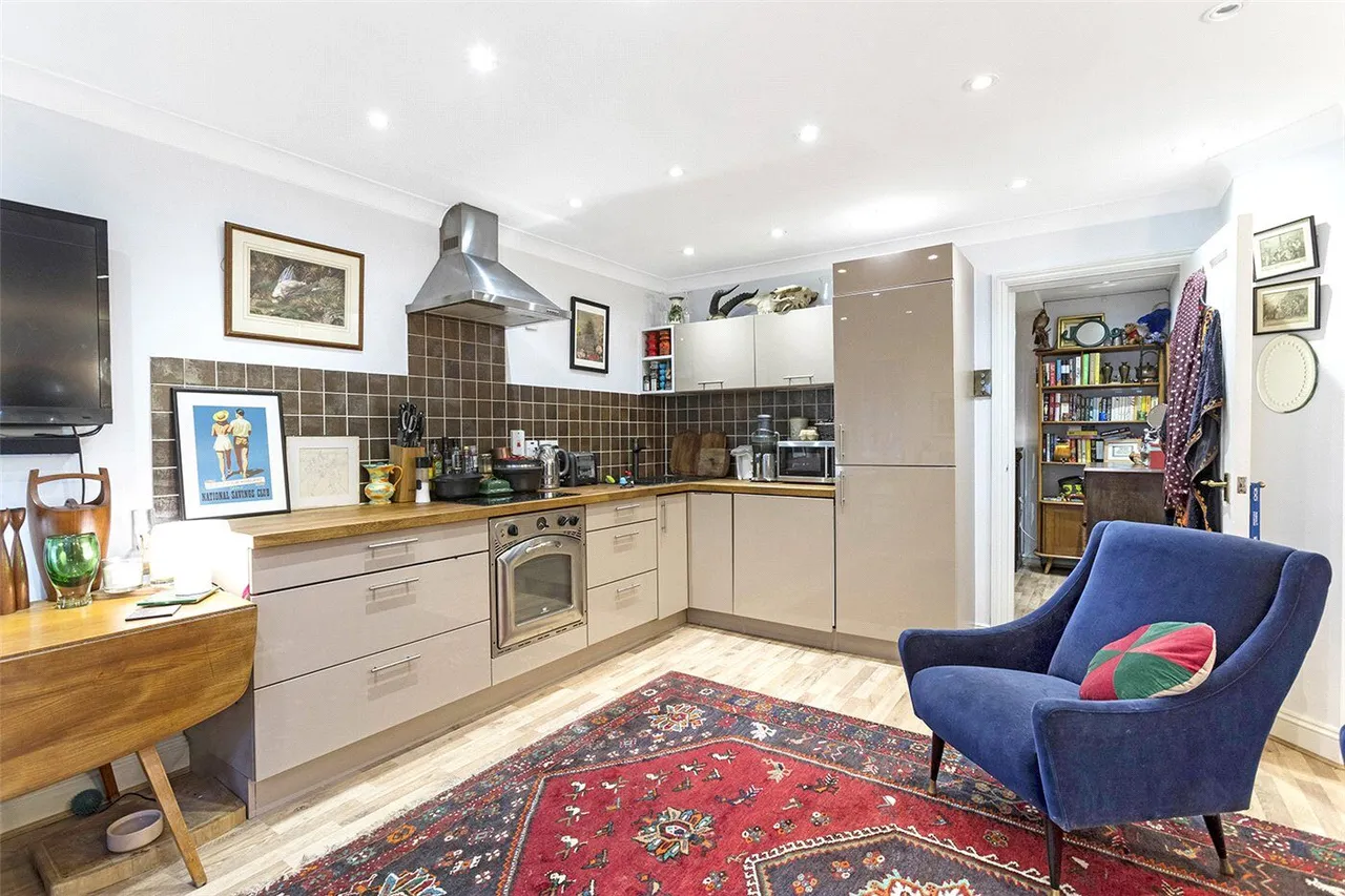 Amwell Street, London, EC1R, photo 7