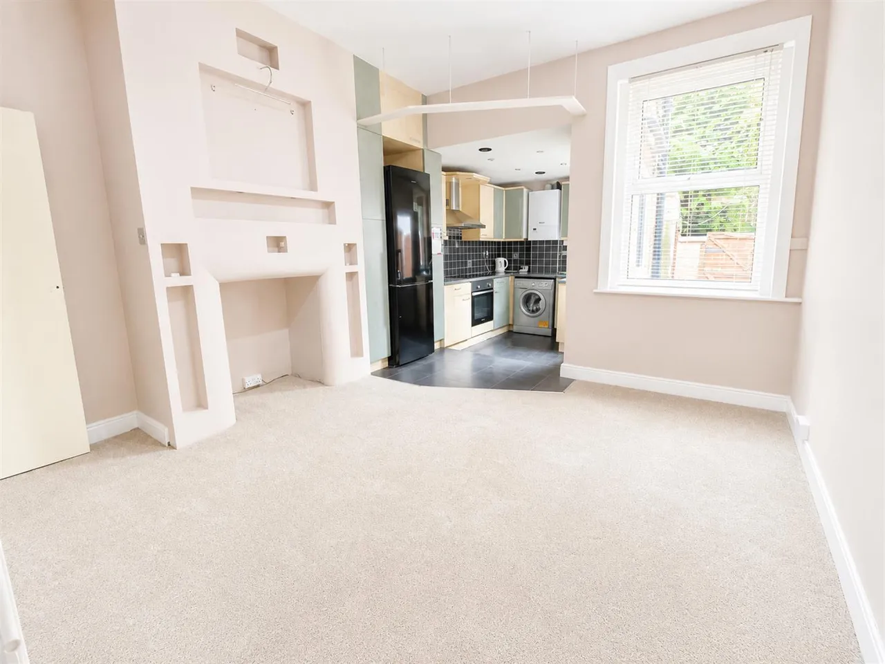 Belgrave Road, Sale, M33, photo 3
