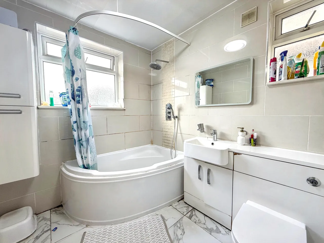Hogarth Gardens, Hounslow, TW5, photo 11