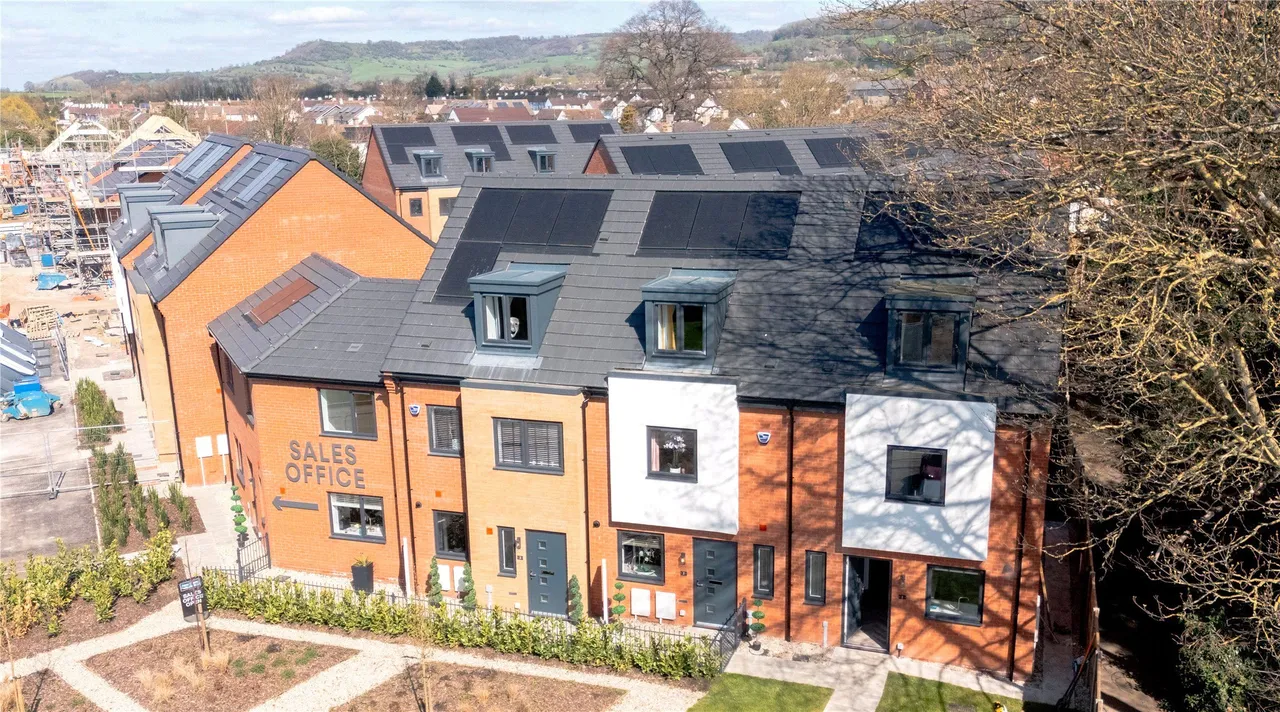 Plot 20, The Kingham, Gloucestershire, Stonehouse Court, GL10 3RB, photo 13
