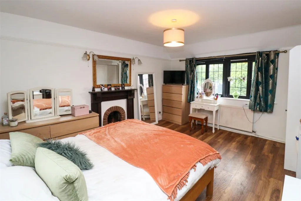 Farnborough Road, Farnborough, photo 24