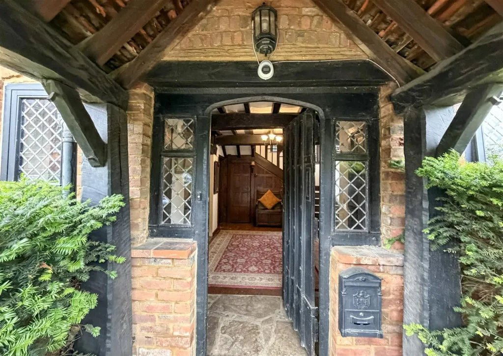 Farnborough Road, Farnborough, photo 32