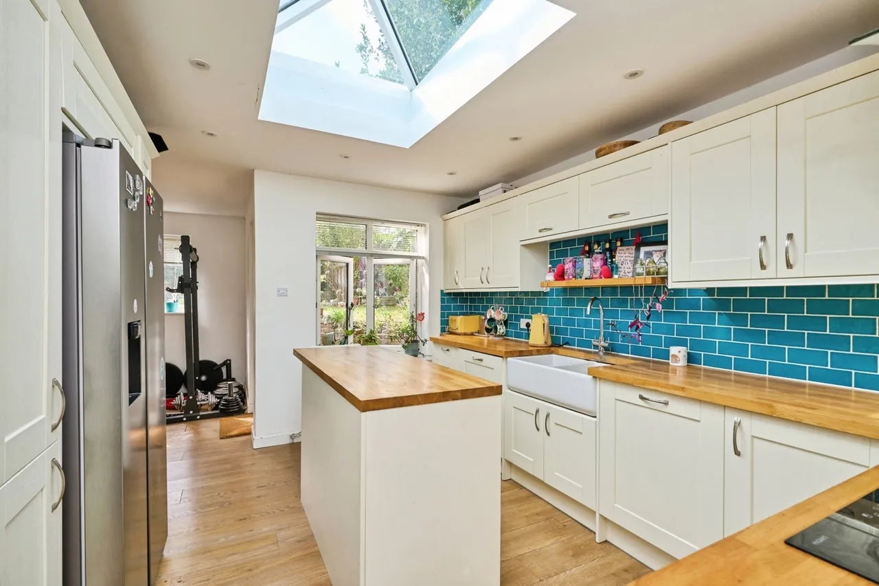 4 bed house for sale, Elm Grove, Newport, PO30