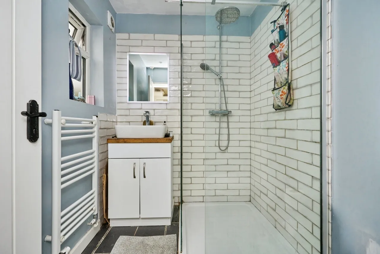 Elm Grove, Newport, PO30, photo 9
