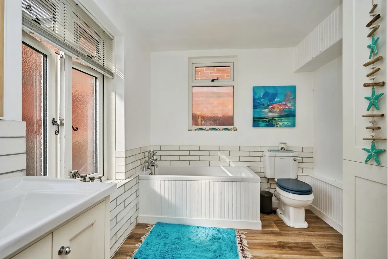 Elm Grove, Newport, PO30, photo 8