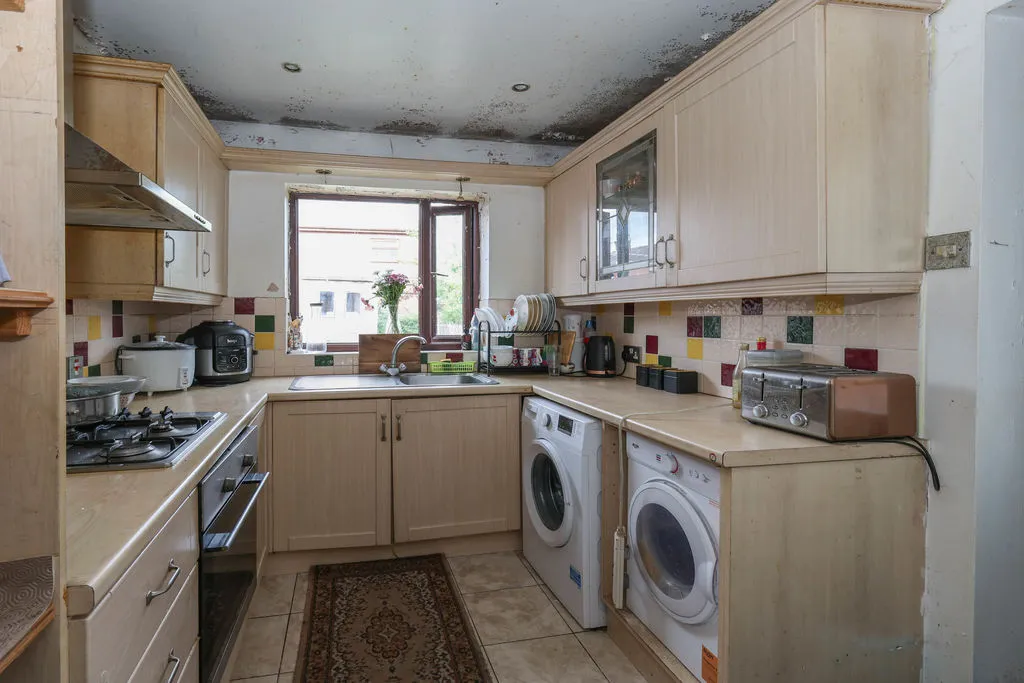 Rossall Road, Rochdale OL12 0EG, photo 4
