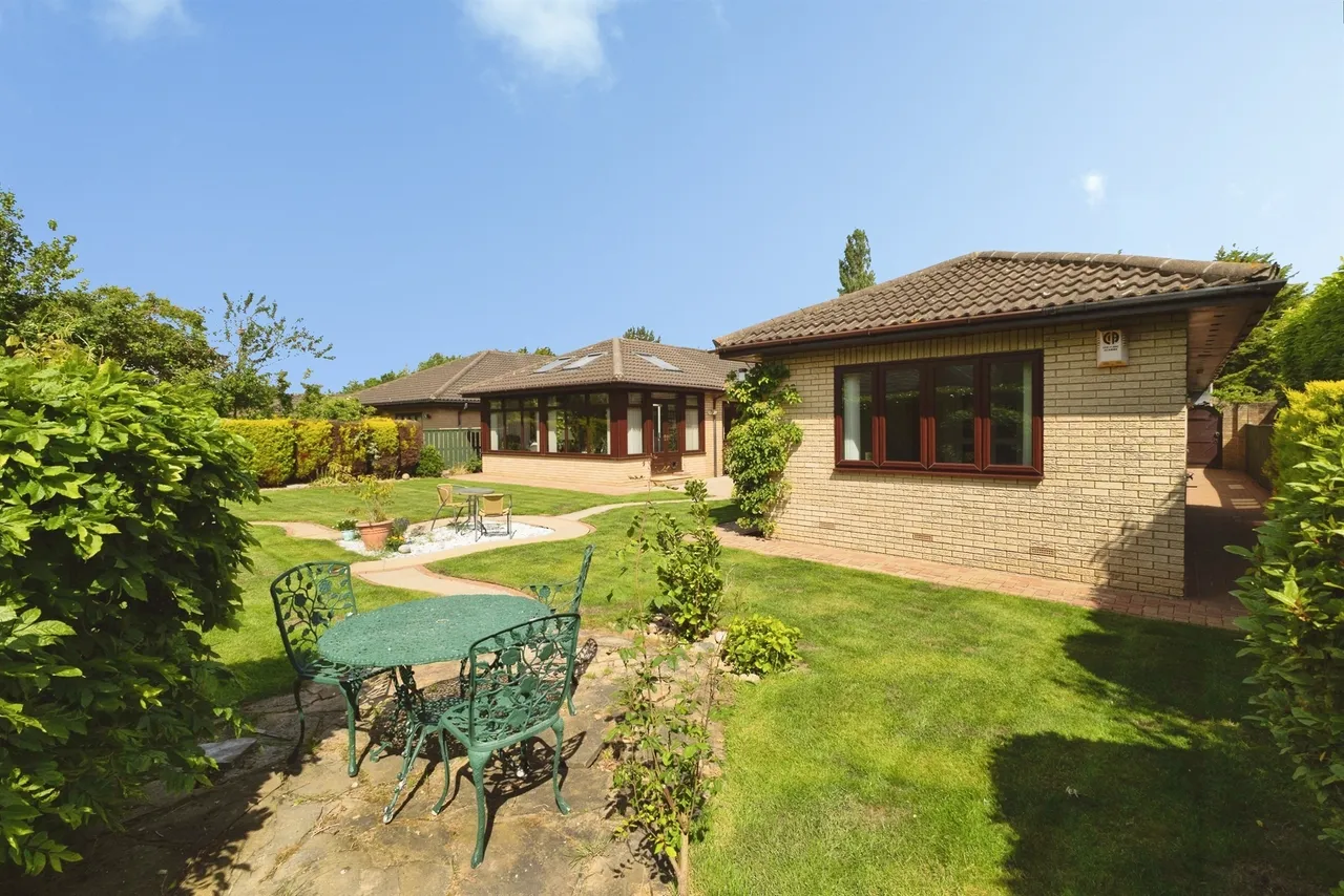 Okehampton Drive, Marton-In-Cleveland, TS7, photo 23