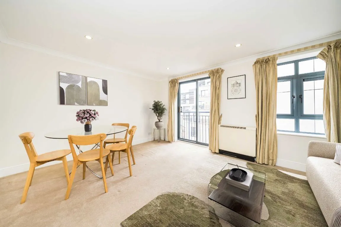 2 bed flat for sale, Bridgewater Square, EC2Y