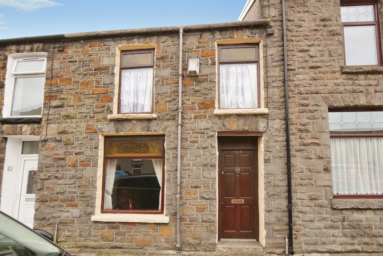High Street, Treorchy, CF42, photo 2