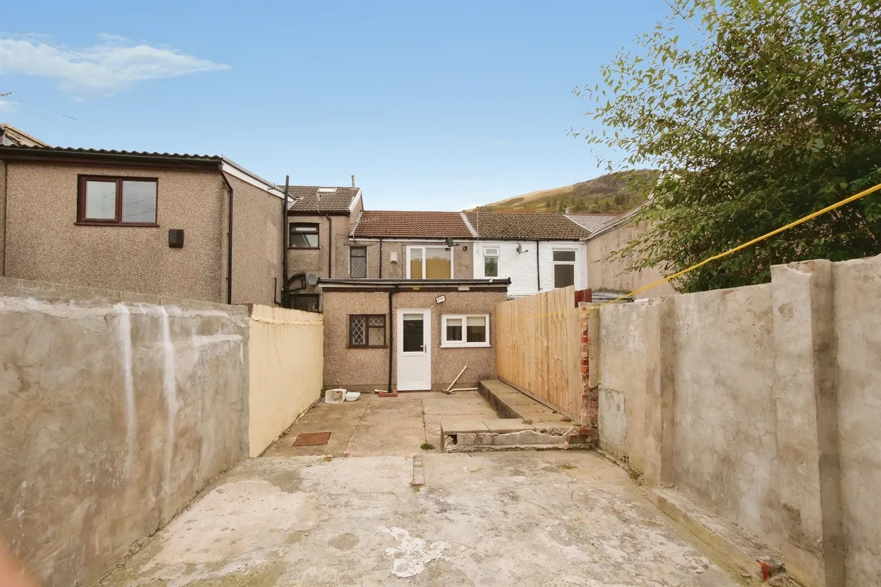 High Street, Treorchy, CF42, photo 17