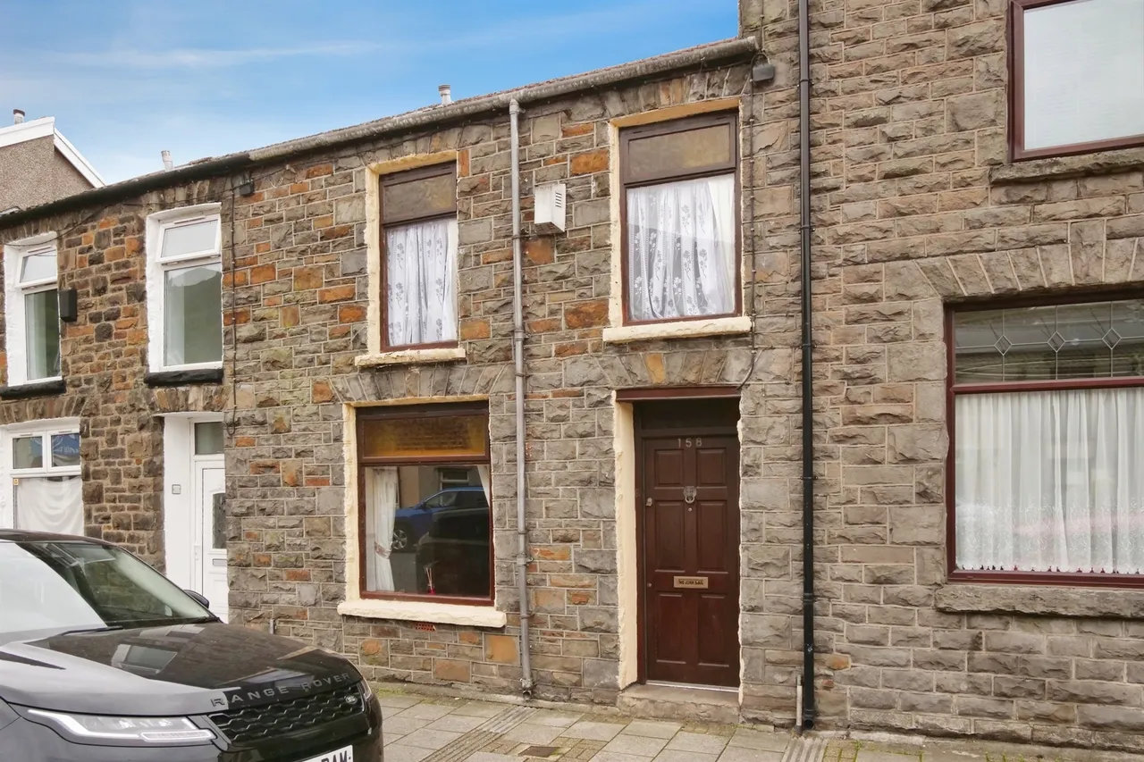 3 bed house for sale, High Street, Treorchy, CF42