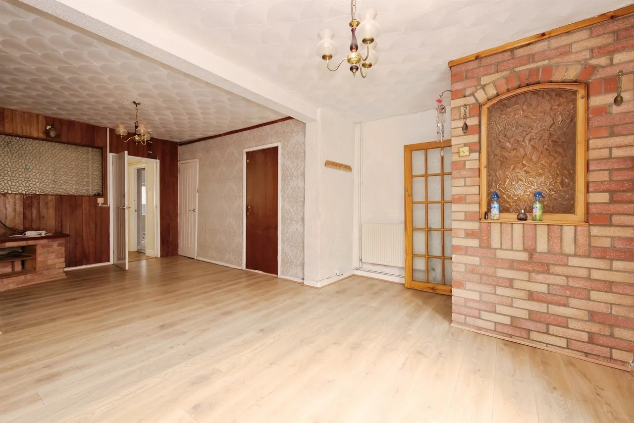 High Street, Treorchy, CF42, photo 8