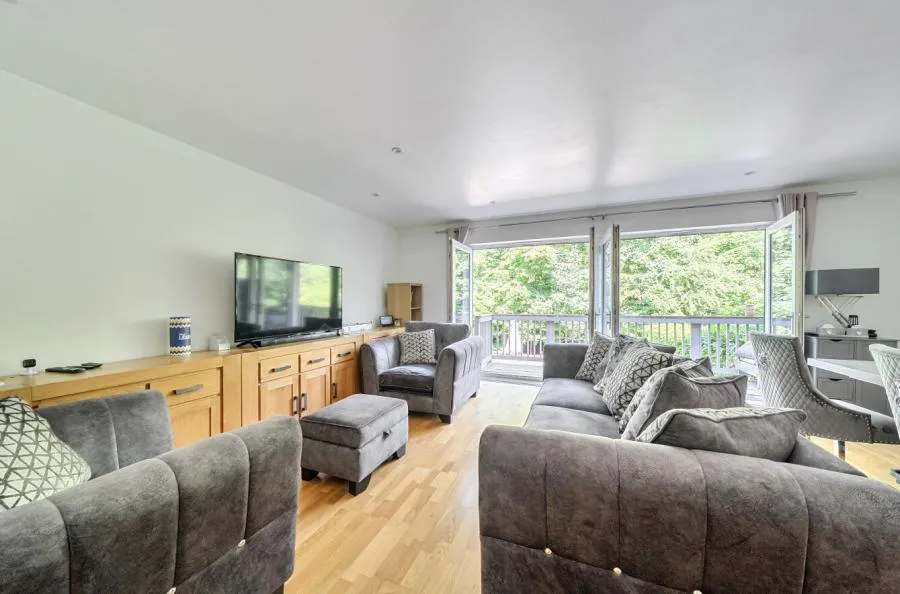 Ray Park Avenue, Maidenhead, SL6, photo 3