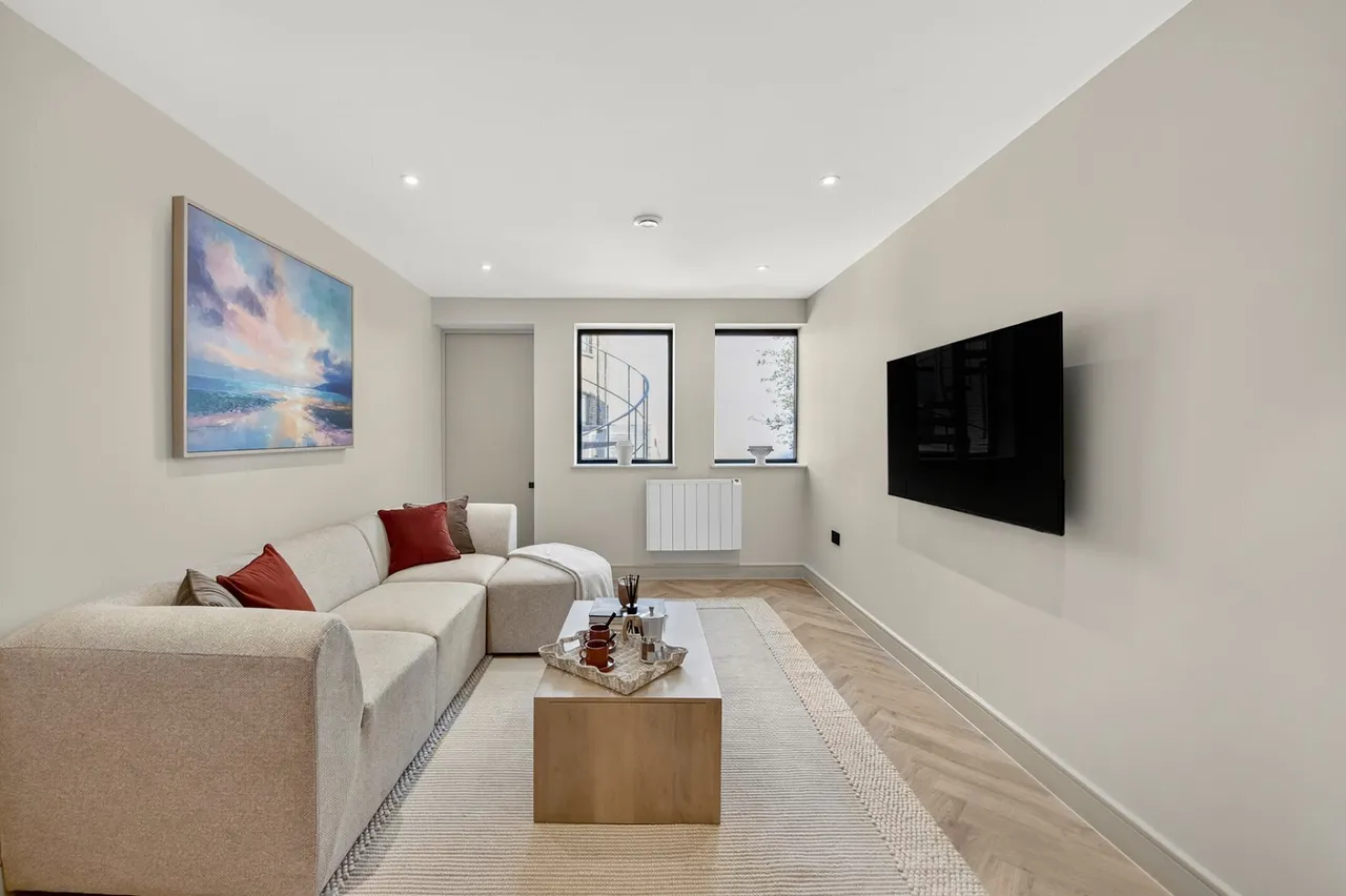 Parkway, London, NW1, photo 8